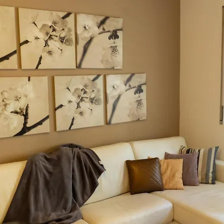 アパート Two Bedroom - 3 Min Metro Conca D'oro By Orpi Rent ローマ