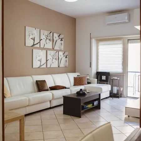 Two Bedroom - 3 Min Metro Conca D'oro By Orpi Rent Lägenhet Rom