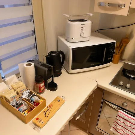 Two Bedroom - 3 Min Metro Conca D'oro By Orpi Rent Lägenhet